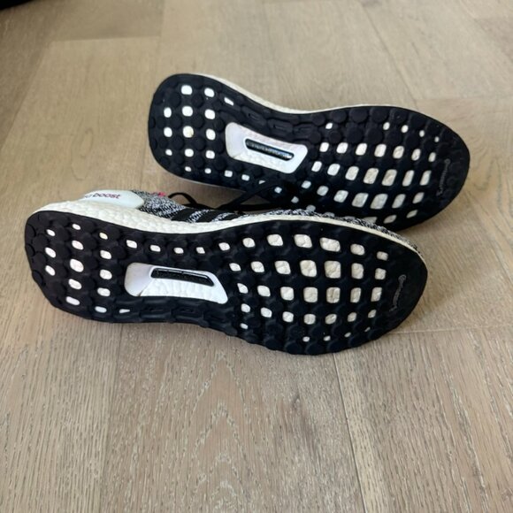 Adidas ultra boost uncaged breast cancer awareness 8.5 - Picture 5 of 5